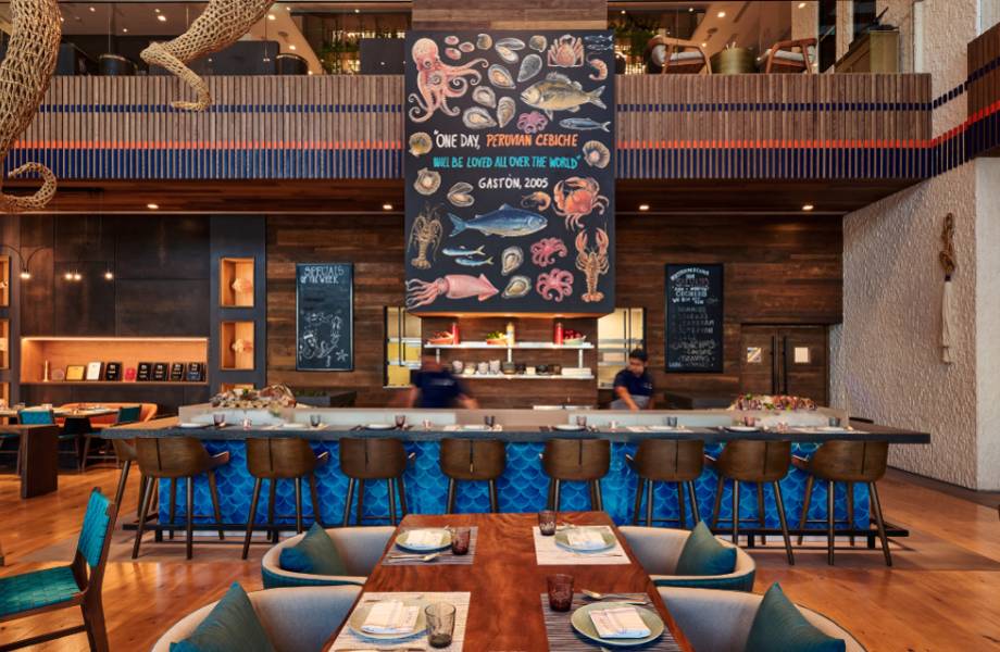 restaurant-awaiting-3 restaurant-awaiting-3