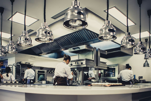 BBVA_Scholarship_2018_blog_kitchen_600x400