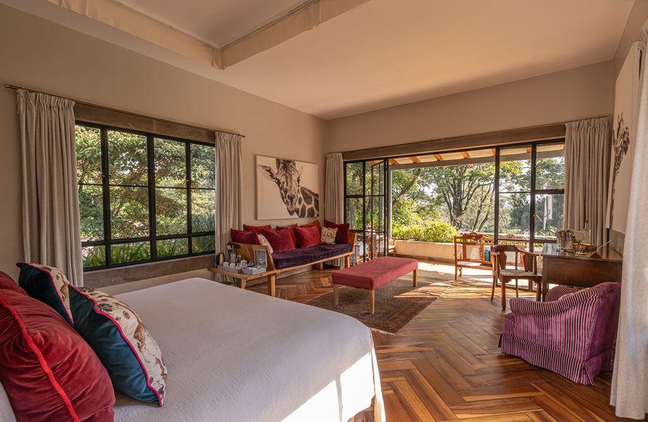 Giraffe_Retreat_Credit_BrianSiambi