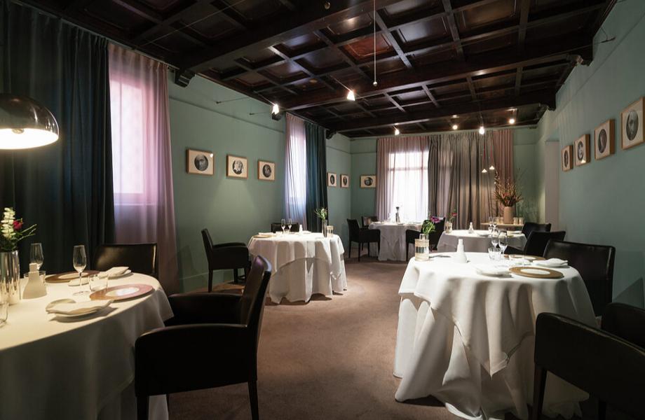 OsteriaFrancescana-Modena-Italy-02