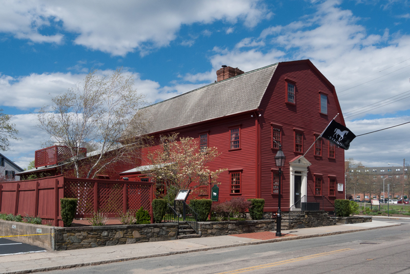 4th-July_The-White-Horse-Tavern