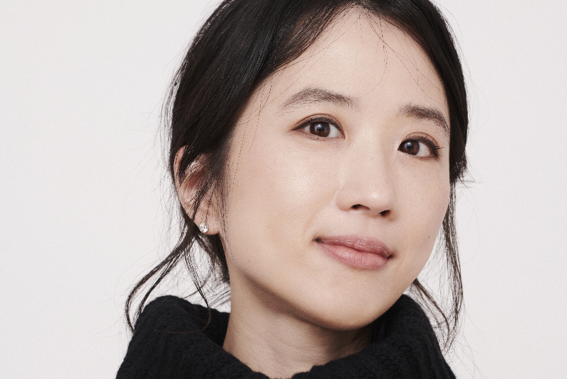 A50BR25-talks-ellia-new-png