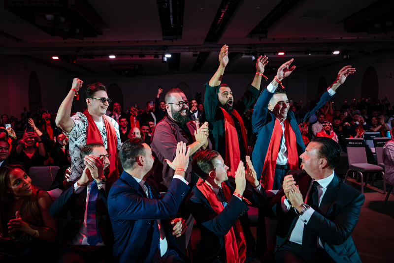 MENA50BR25-highlights-orfalibros