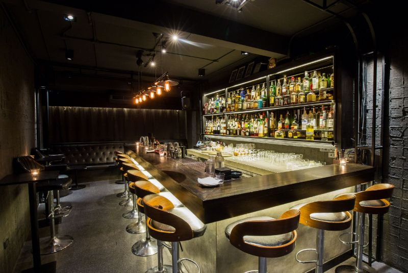 findthelockerroom_incopy-1