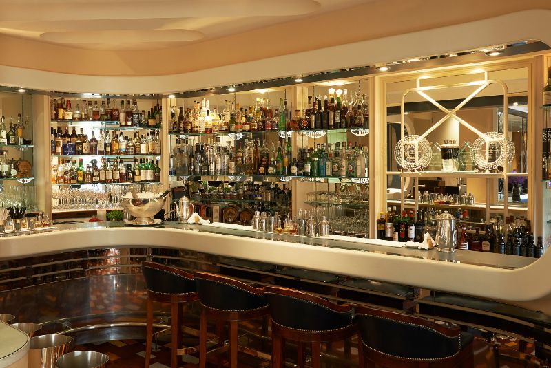12-Best-Martinis-in-London-COPY-American_Bar-1