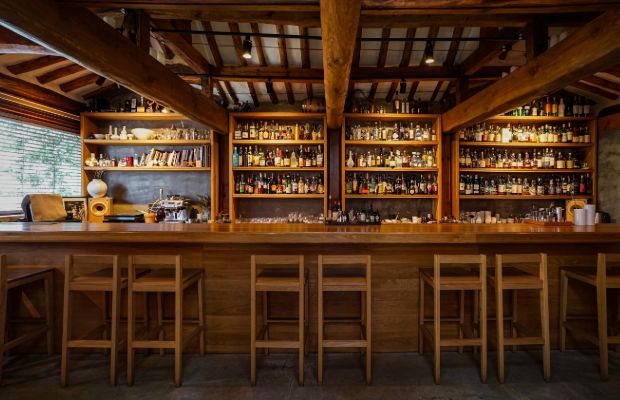 A50BB21-BarCham-Interior