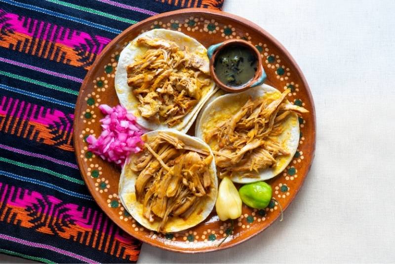 Merida-Yucatan-Cochinito-pibil-taco