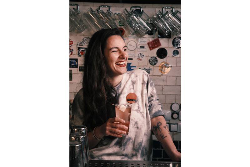 Stories20-Coro-Schmucks-Pas